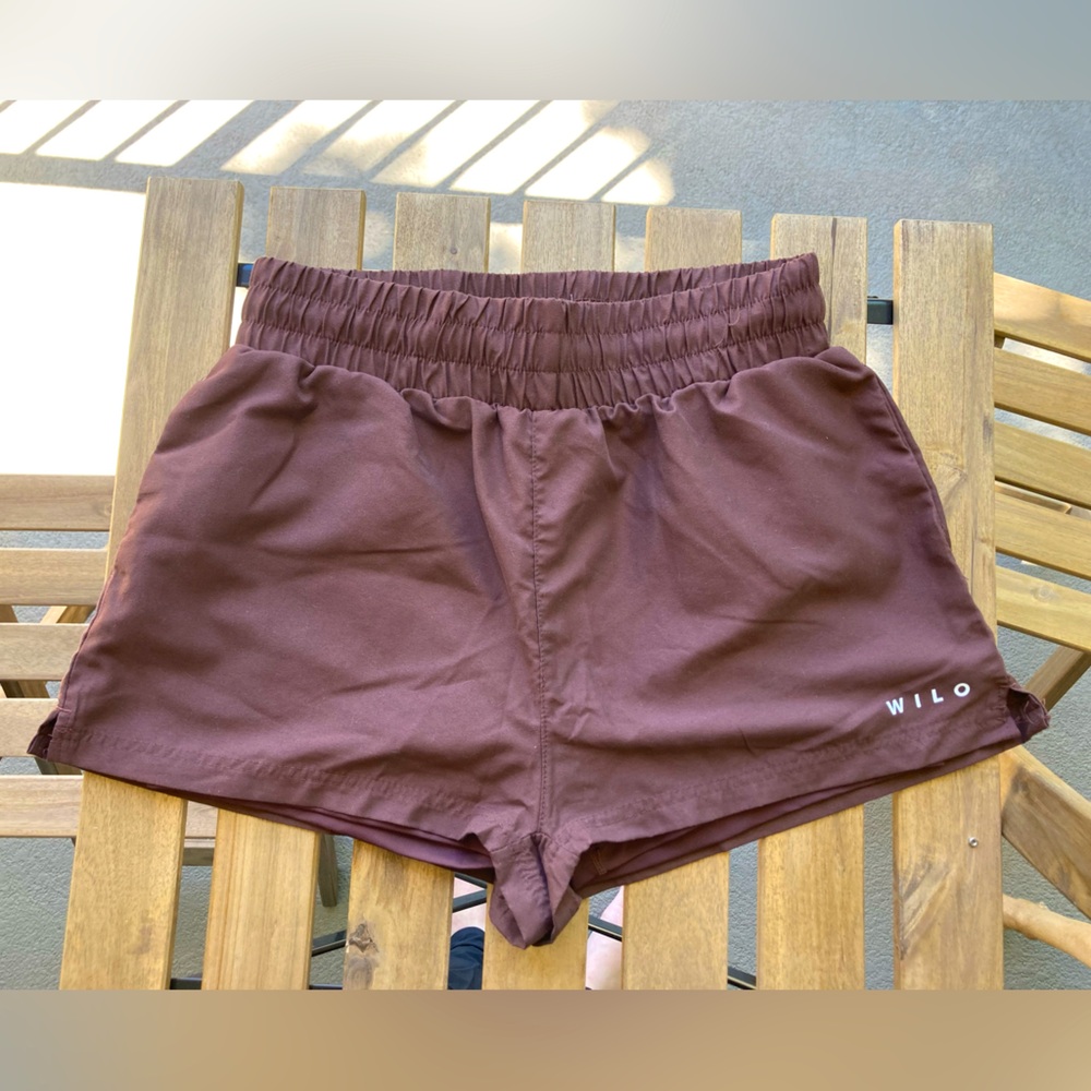 💪NWOT Wilo the Label High-waisted athletic brown shorts🏋️